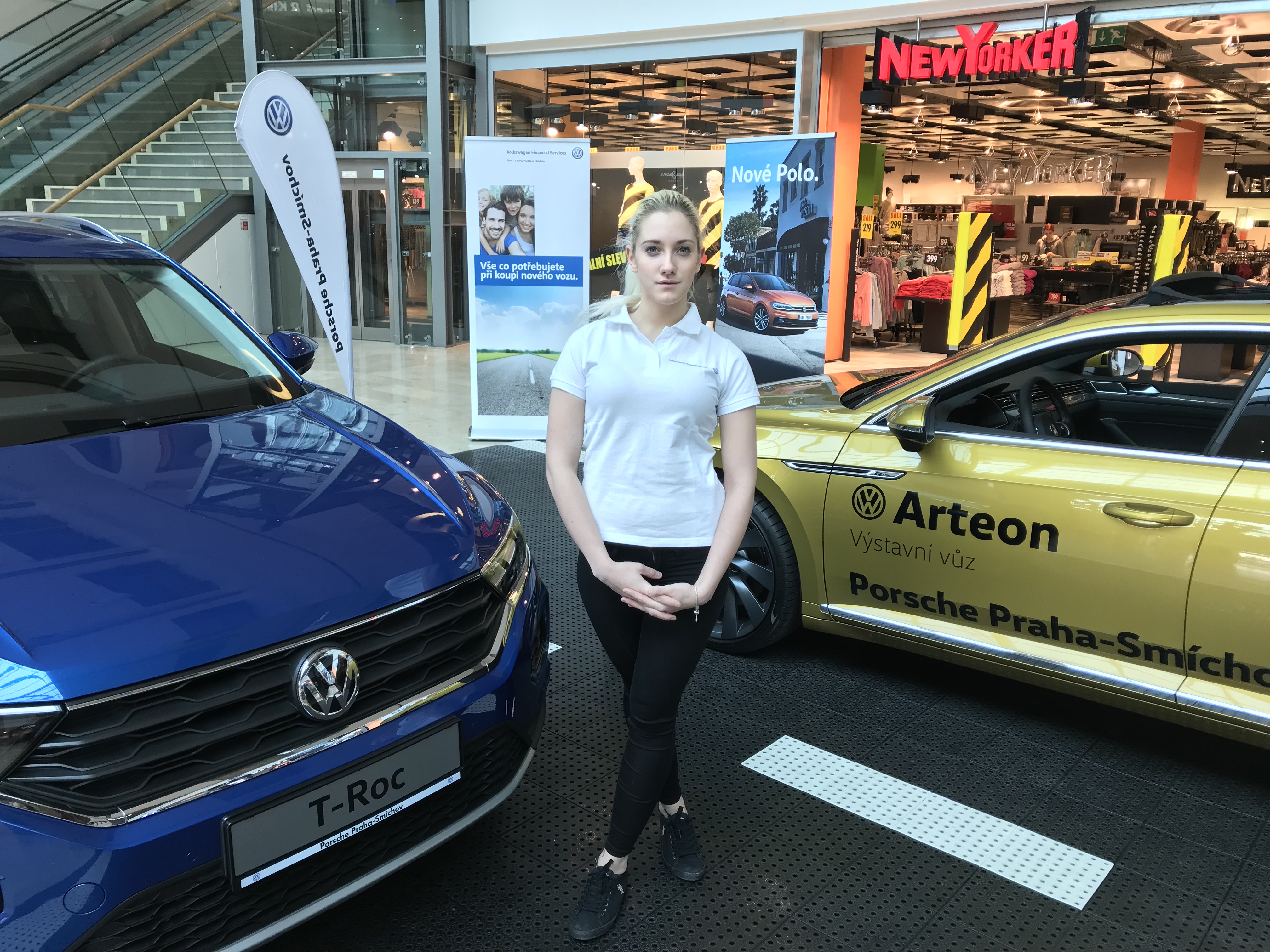 Hosteska pro Volkswagen OC Metropole Praha Zličín